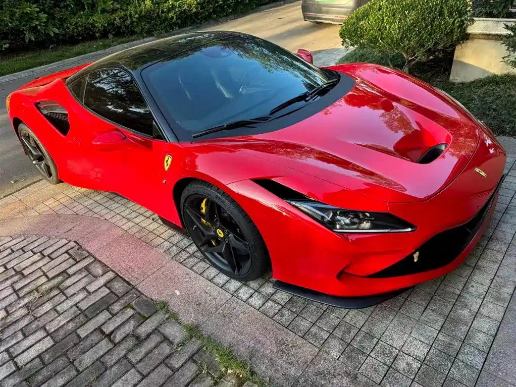 Ferrari F8 2022 — фото 2