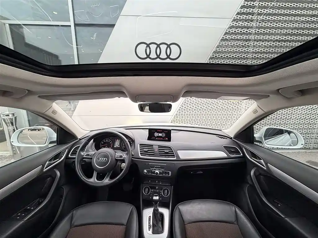 Audi Q3 2017 — фото 18