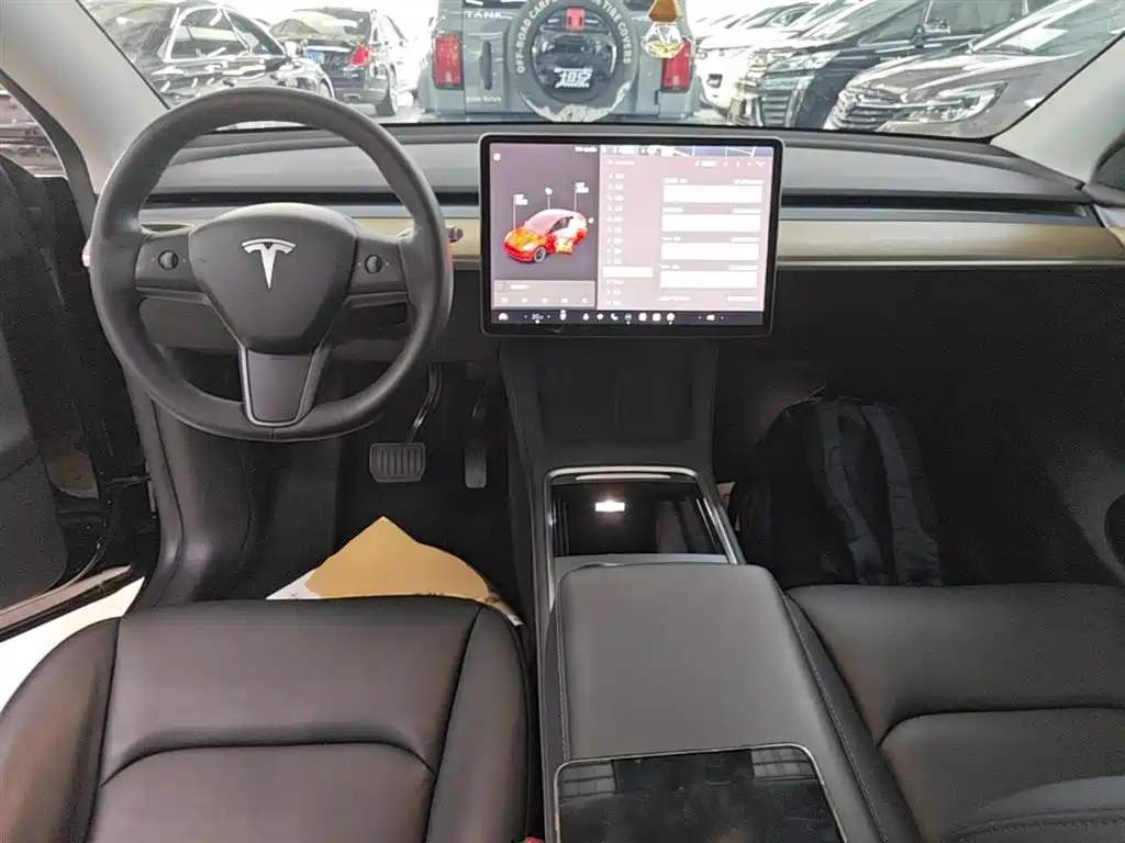 Tesla Model Y 2021 — фото 10
