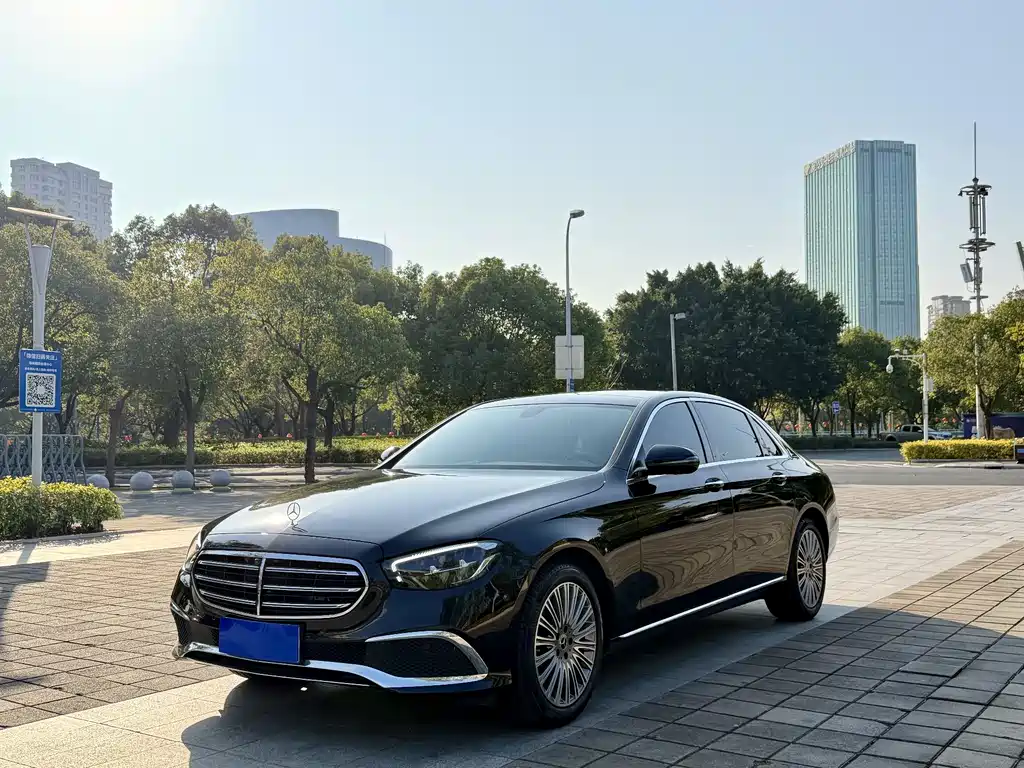 Mercedes-Benz E-Class 2023