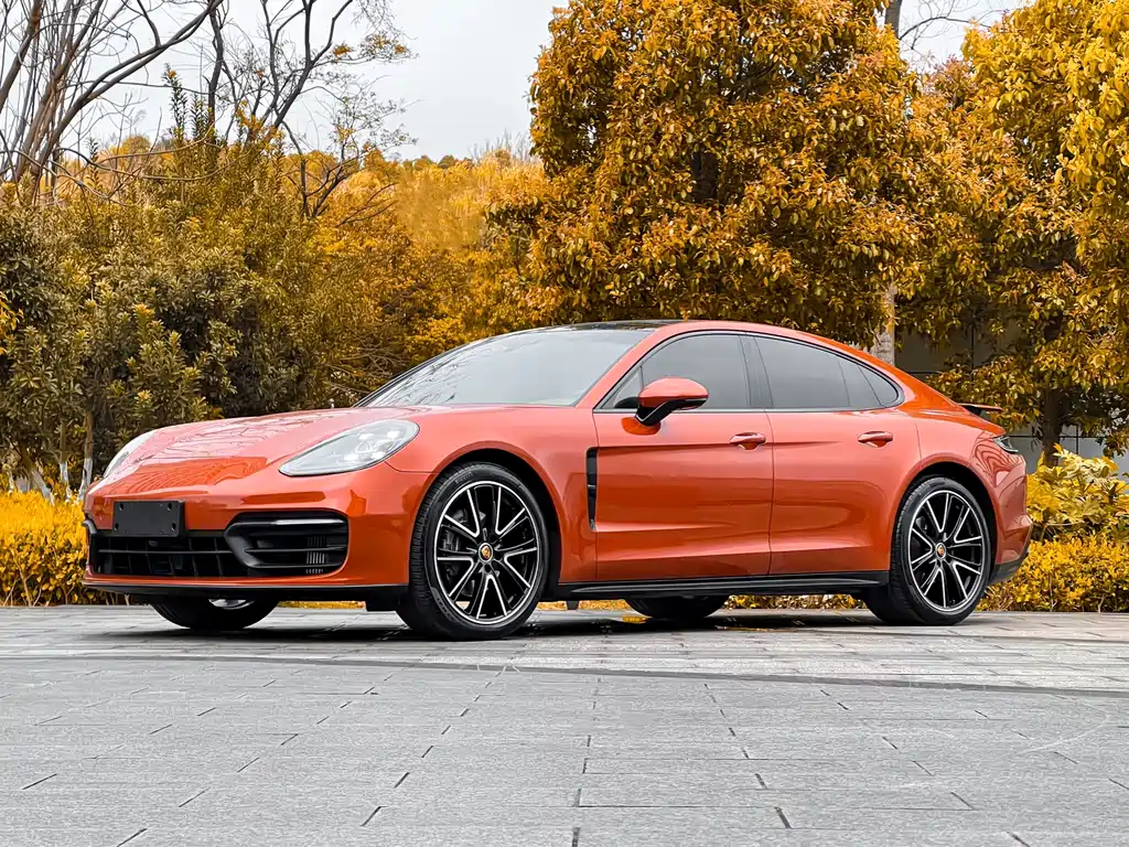 Porsche Panamera 2021