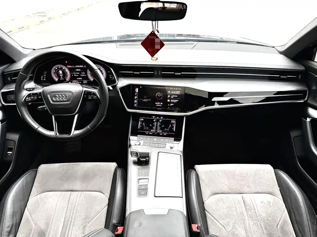 Audi A6L 2021