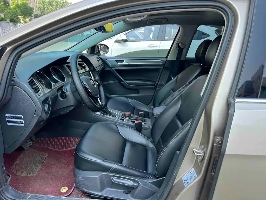 Volkswagen Golf 2015