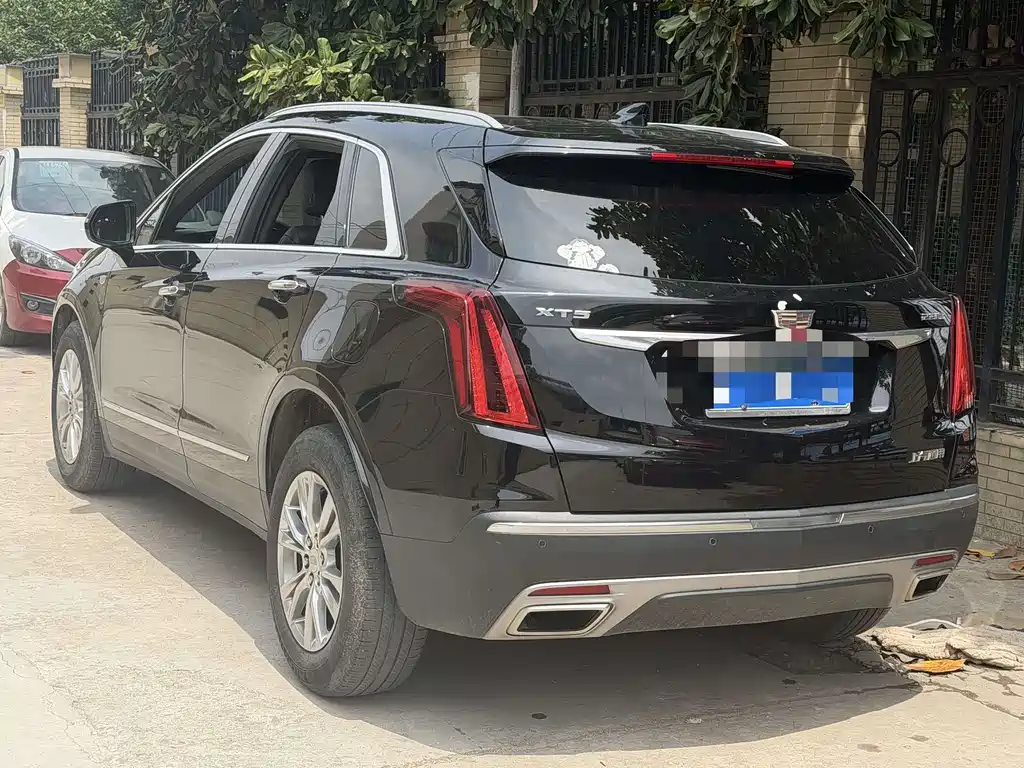 Cadillac XT5 2022 — фото 14