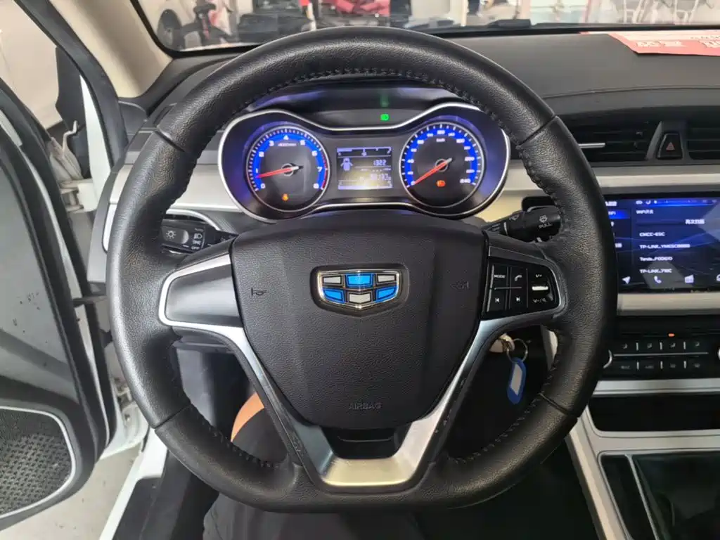 Geely Vision 2018 — фото 11