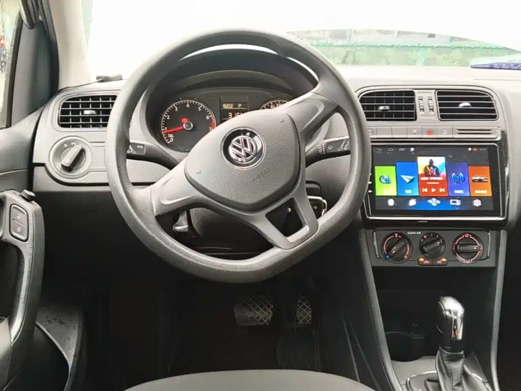 Volkswagen Polo 2019 — фото 11