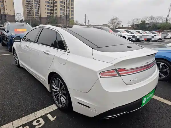 Lincoln MKZ 2019