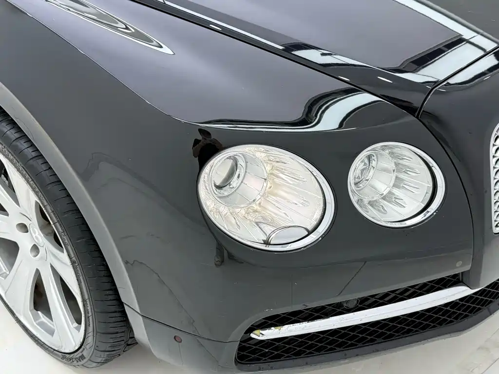Bentley Flying Spur 2015 — фото 20