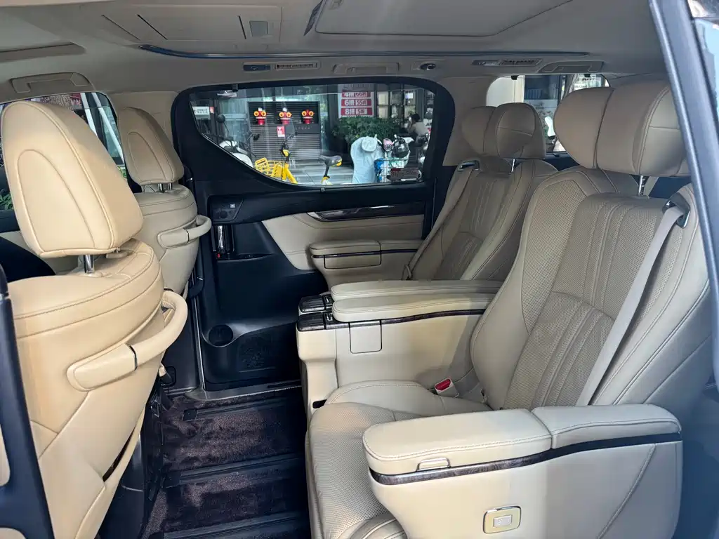 Toyota Alphard 2019 — фото 5
