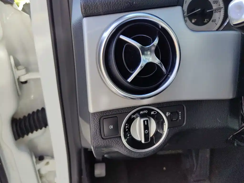 Mercedes-Benz GLK-Class 2015 — фото 13