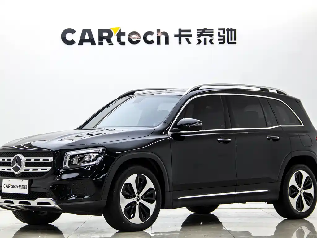 Mercedes-Benz GLB 2023 — фото 1
