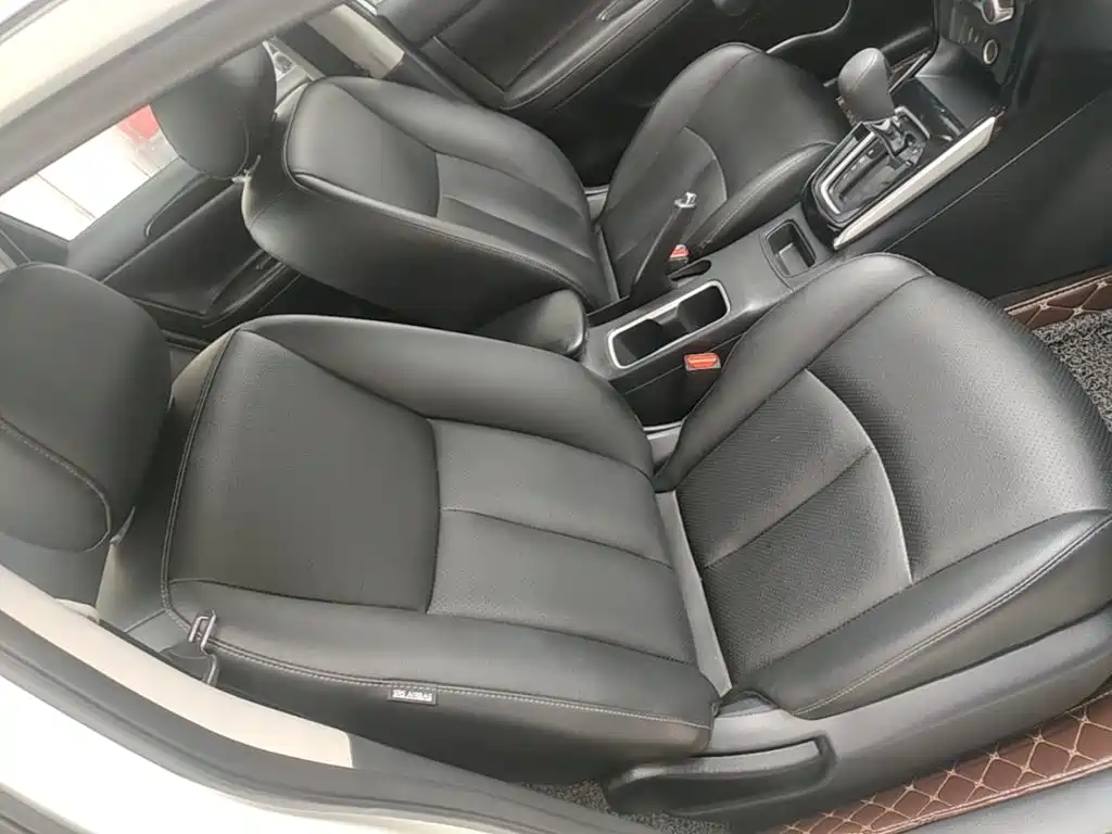 Nissan Sylphy 2020 — фото 25
