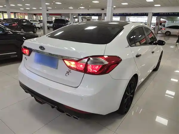 Kia K3 2016