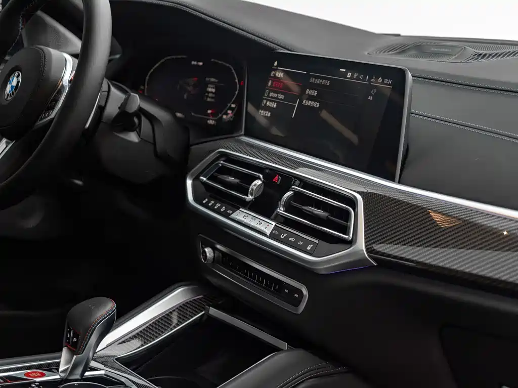 BMW X6 M 2022 — фото 17