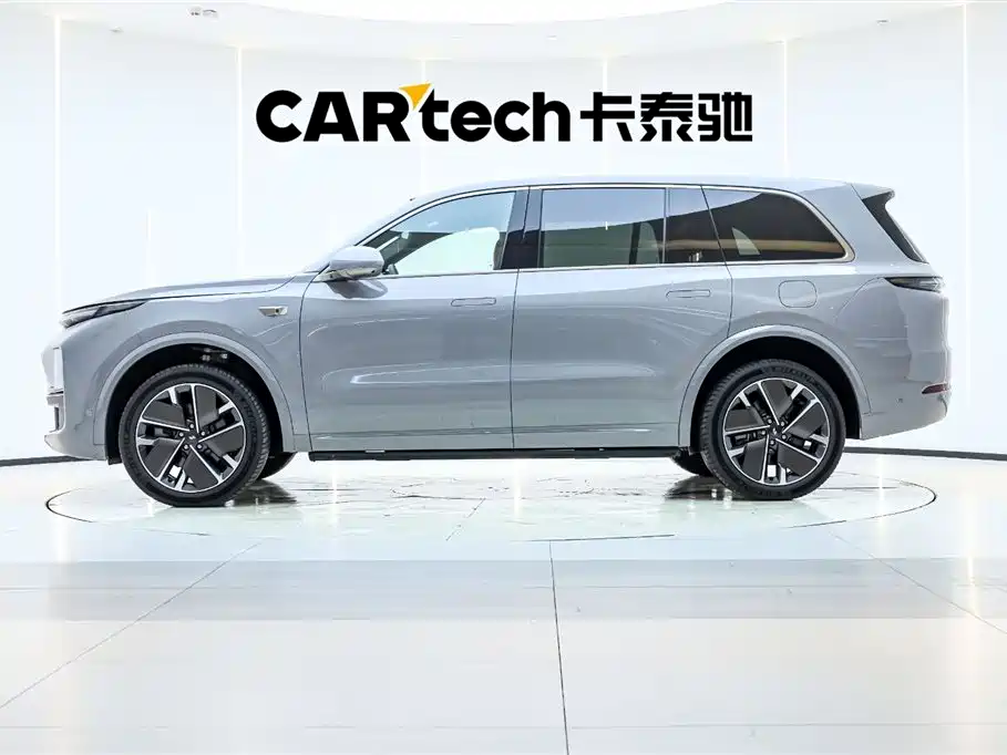 Li Auto Li L9 2025