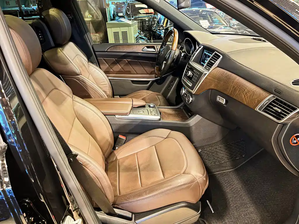 Mercedes-Benz GL-Class 2015 — фото 19
