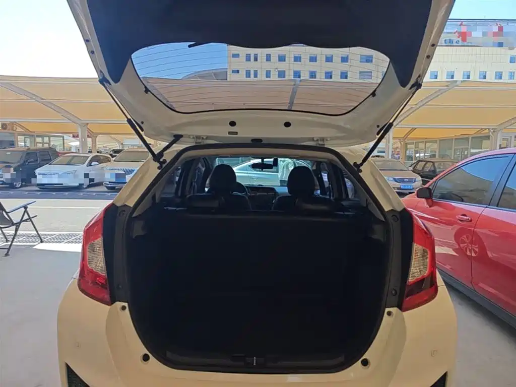 Honda Fit 2017 — фото 19