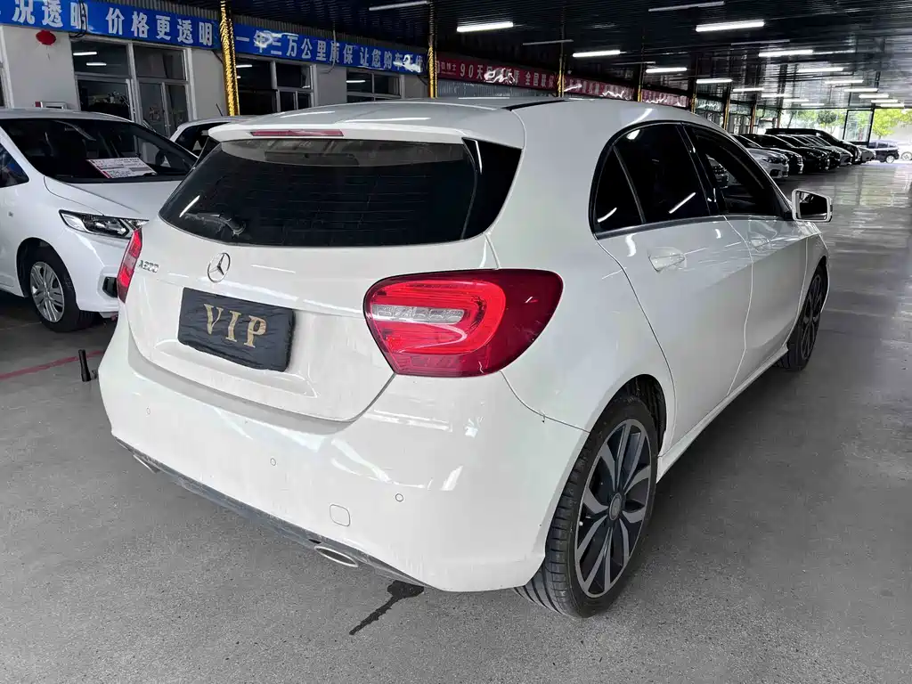 Mercedes-Benz A-Class 2015
