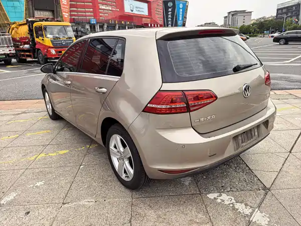 Volkswagen Golf 2014