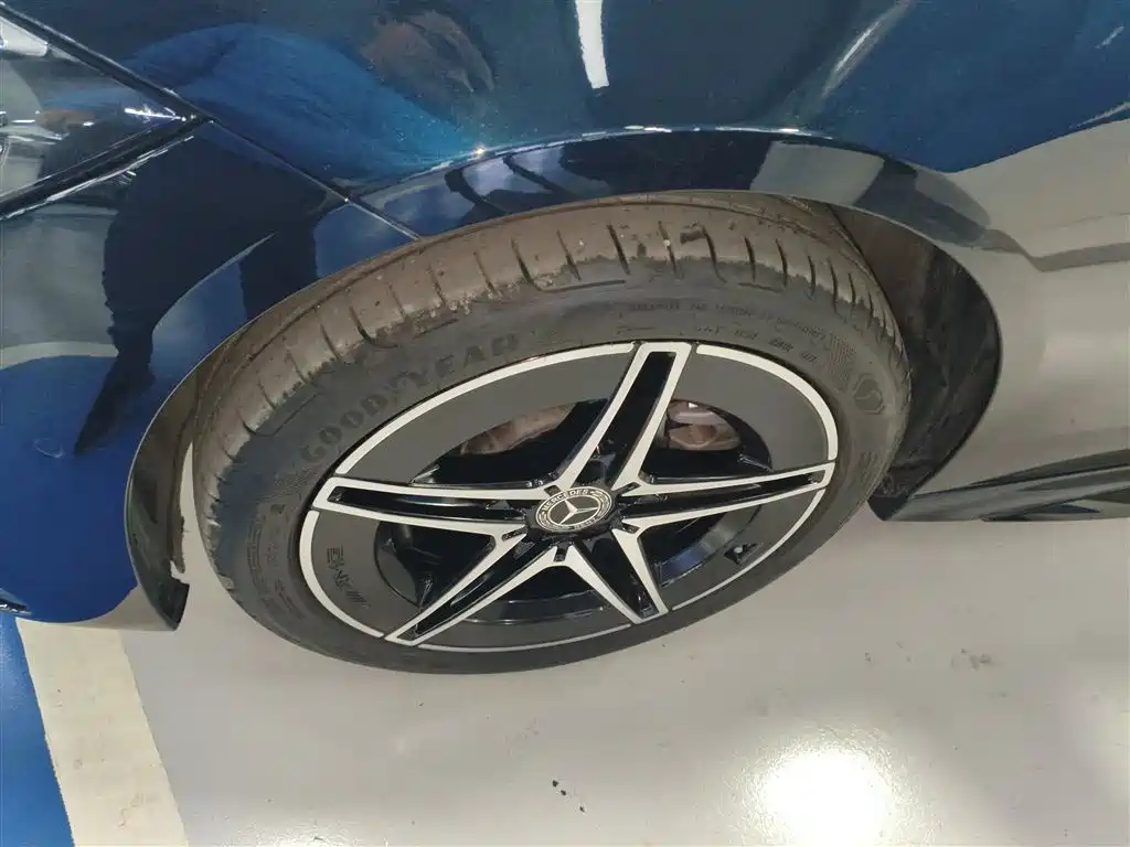 Mercedes-Benz C-Class 2023 — фото 25