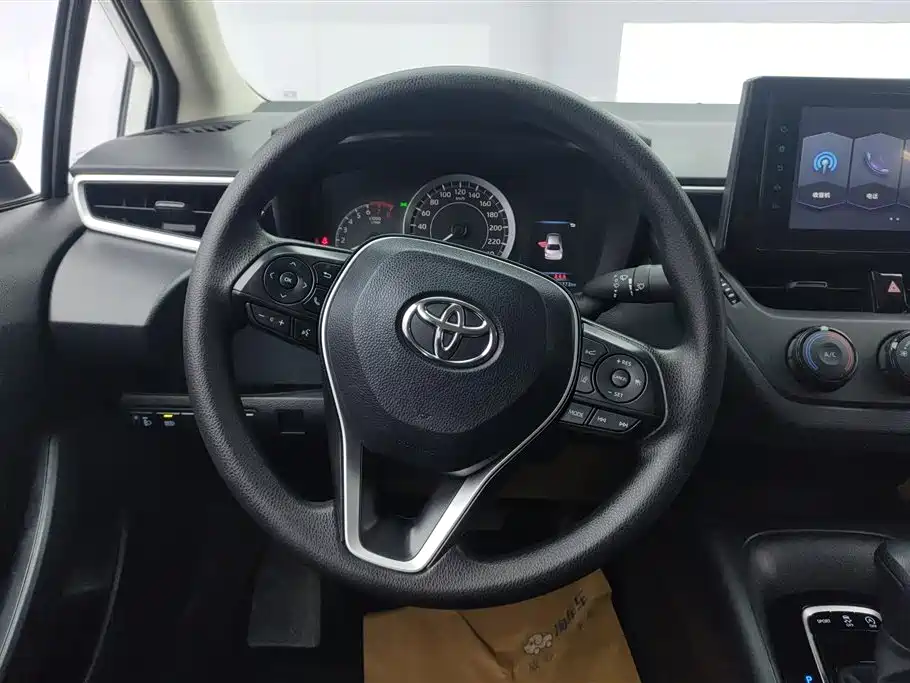 Toyota Corolla 2020 — фото 15