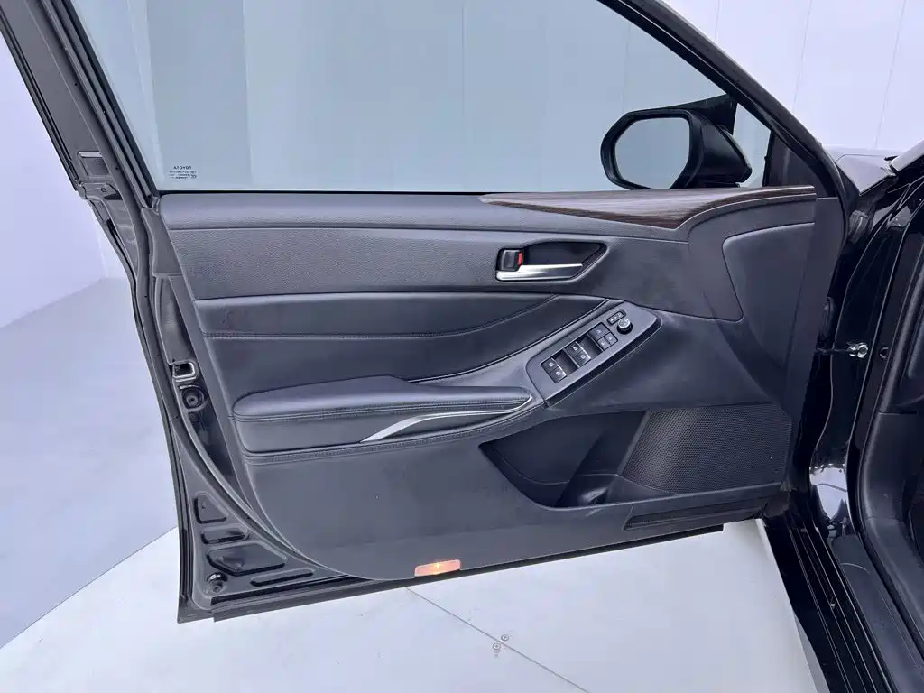 Toyota Avalon 2021 — фото 18