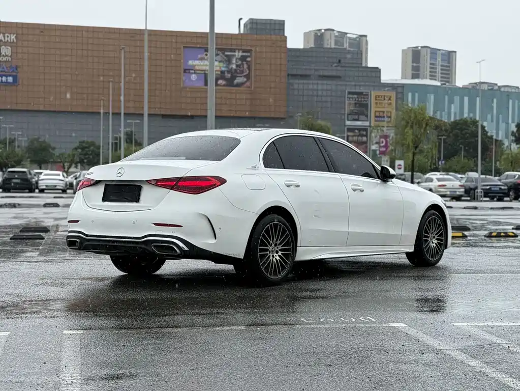 Mercedes-Benz C-Class 2023
