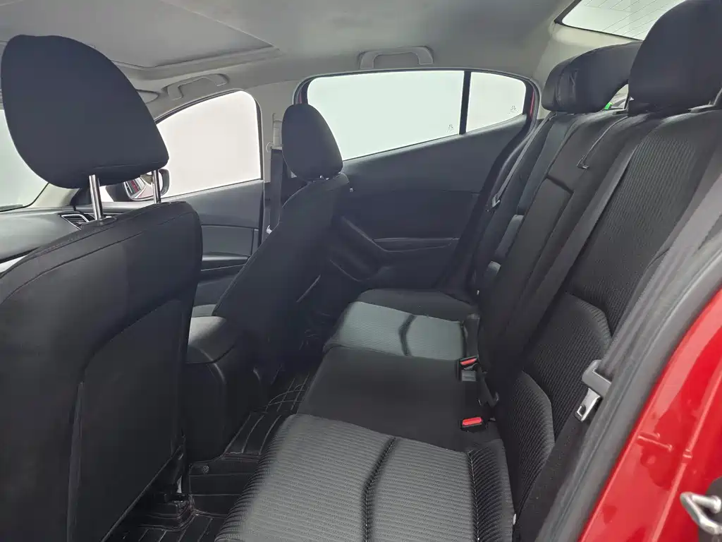 Mazda 3 Axela 2014