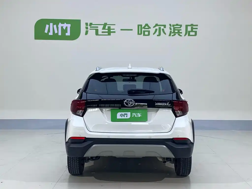 Toyota Yaris L 2022