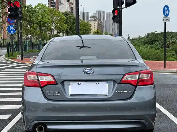 Subaru Legacy 2016