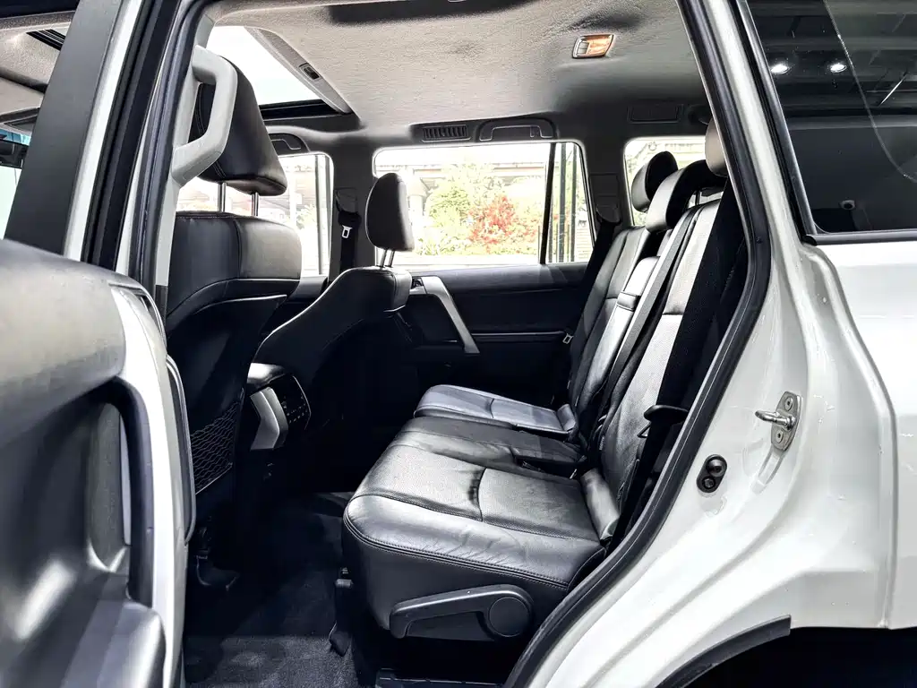 Toyota Prado 2018