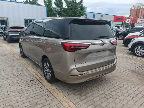 Buick GL8 2024
