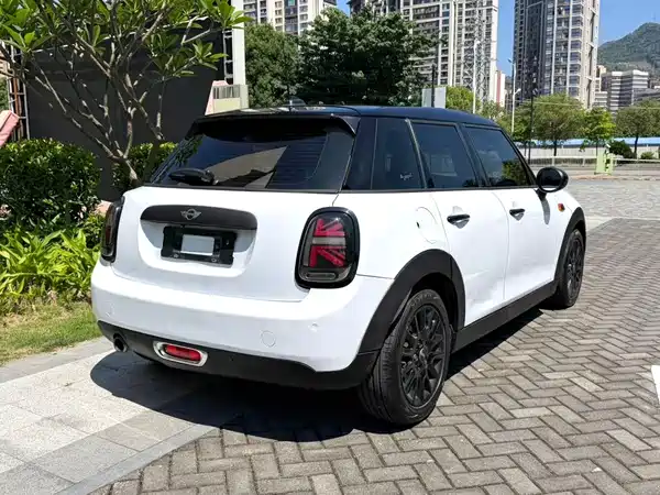 MINI 2017