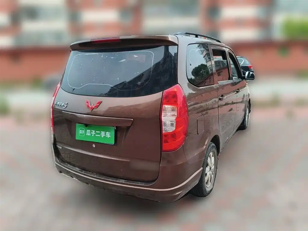 Wuling Hongguang 2018 — фото 5