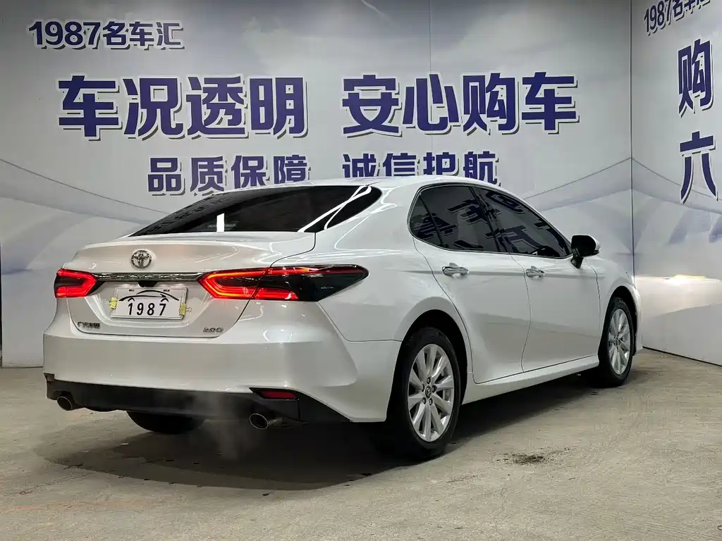 Toyota Camry 2020 — фото 5