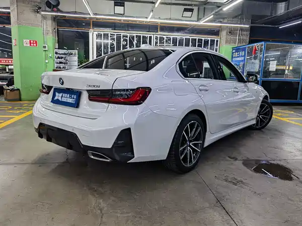 BMW 3 Series 2023