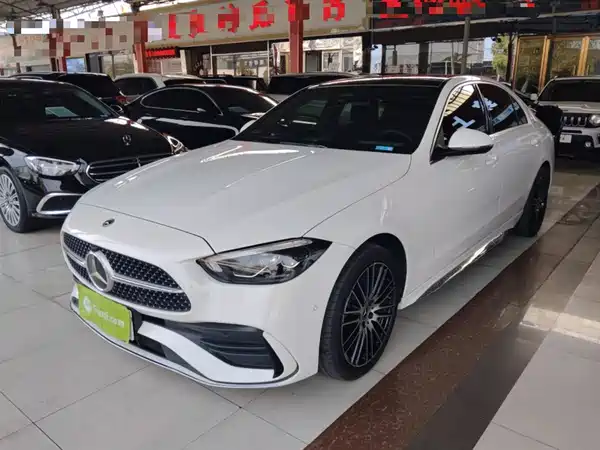 Mercedes-Benz C-Class 2024