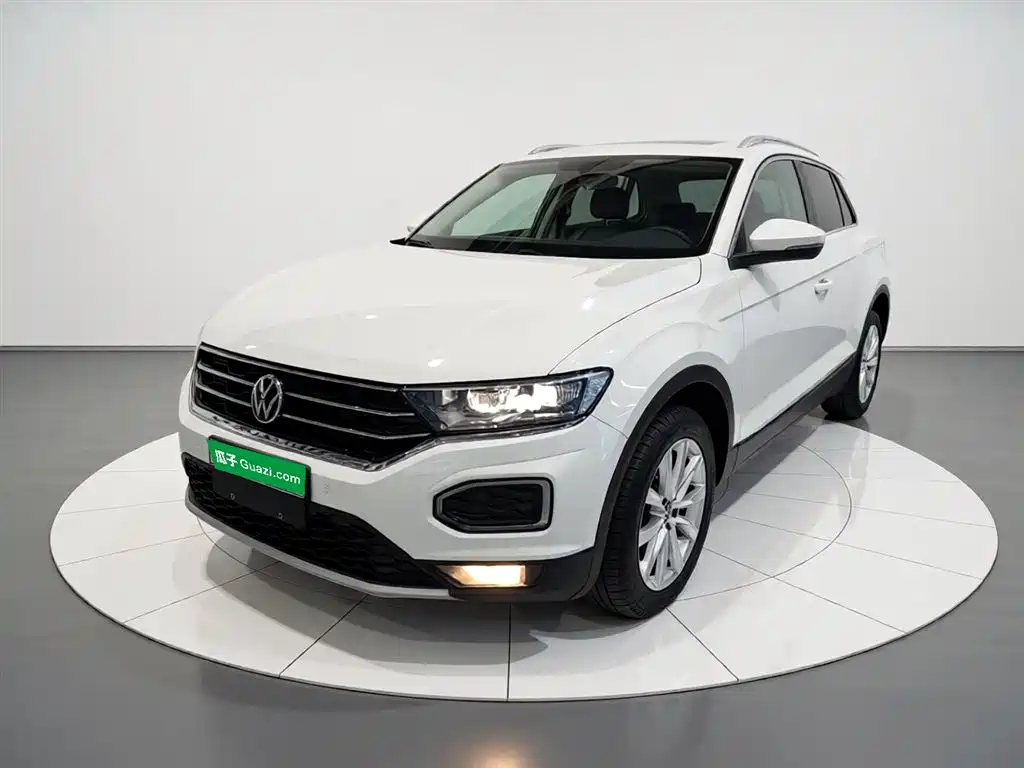 Volkswagen T-Roc 2023 — фото 2