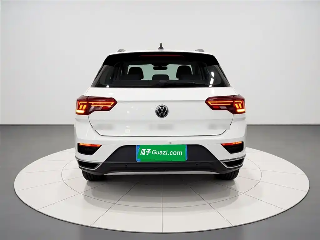 Volkswagen T-Roc 2023 — фото 4