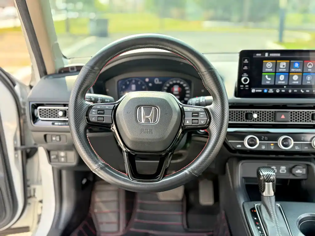 Honda Civic 2024 — фото 14