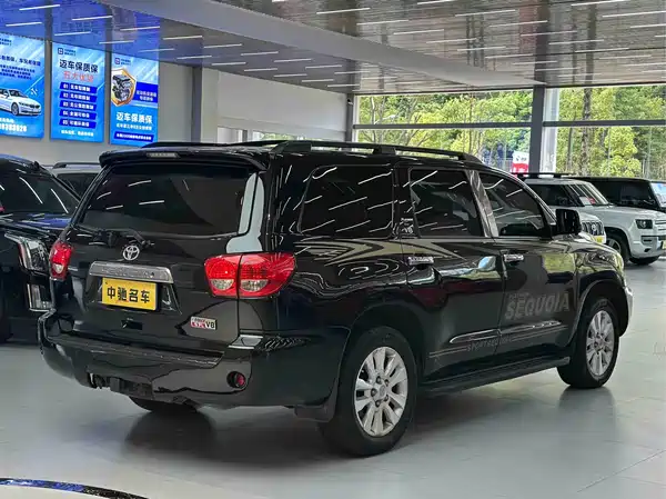Toyota Sequoia 2009