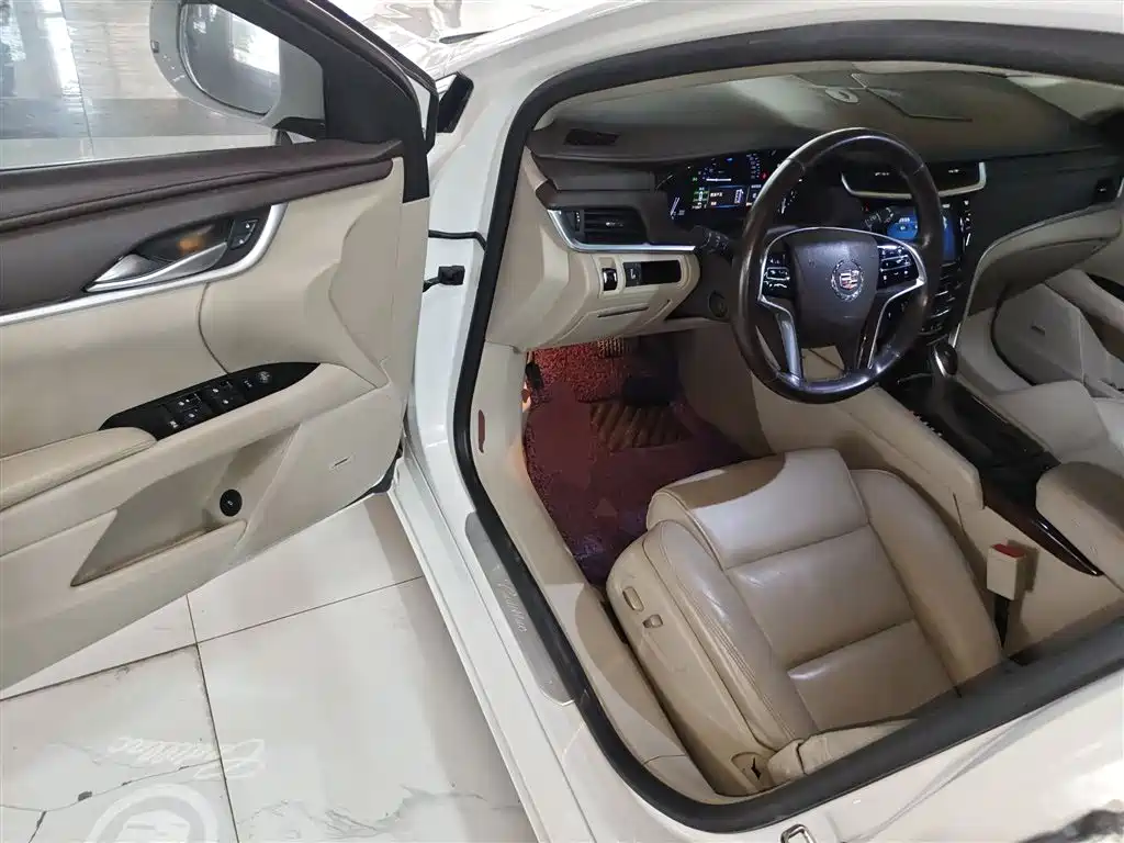 Cadillac XTS 2014 — фото 12