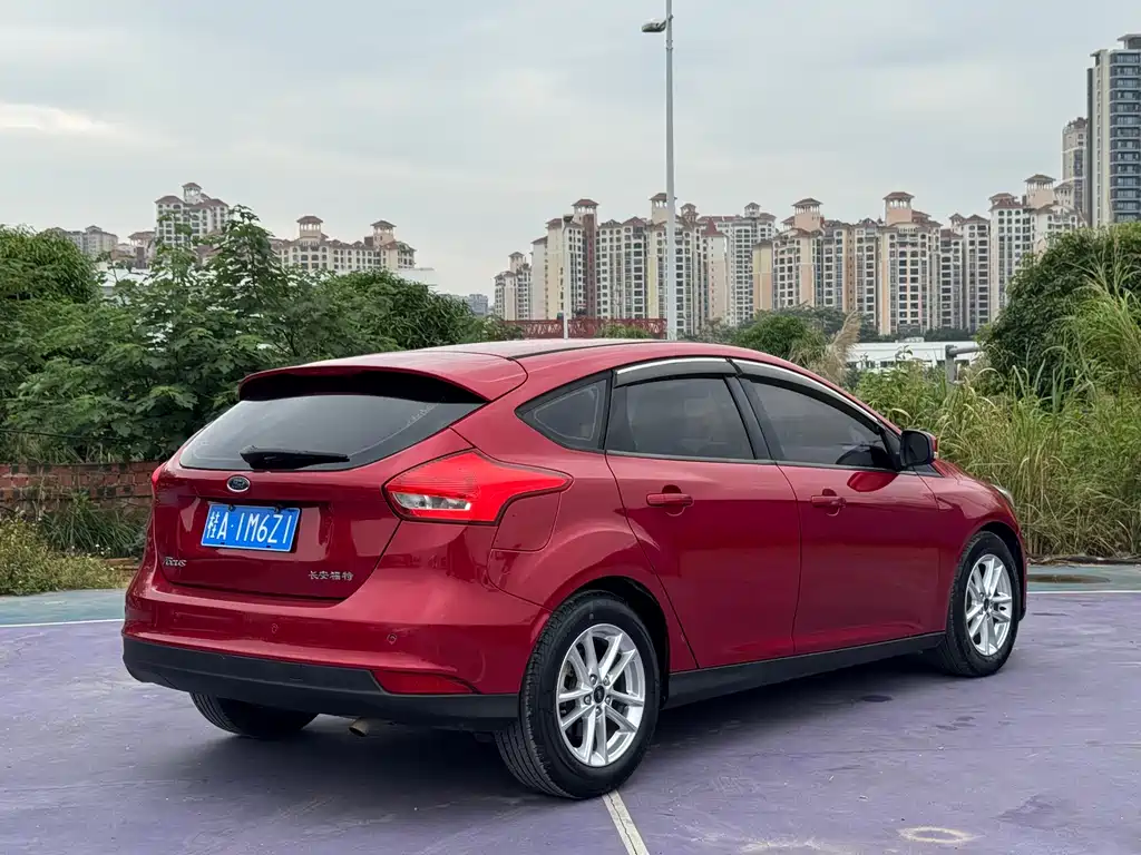 Ford Focus 2016 — фото 4