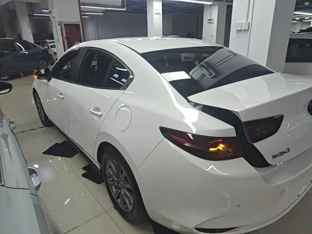 Mazda 3 Axela 2020