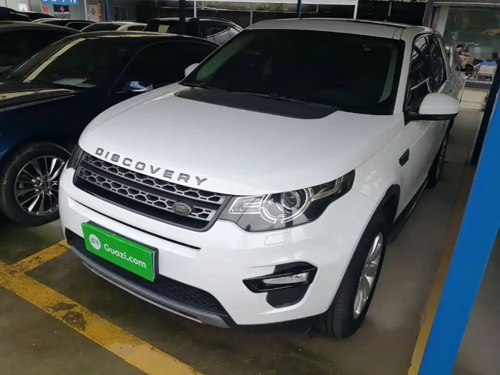 Land Rover Discovery Sport 2017 — фото 1