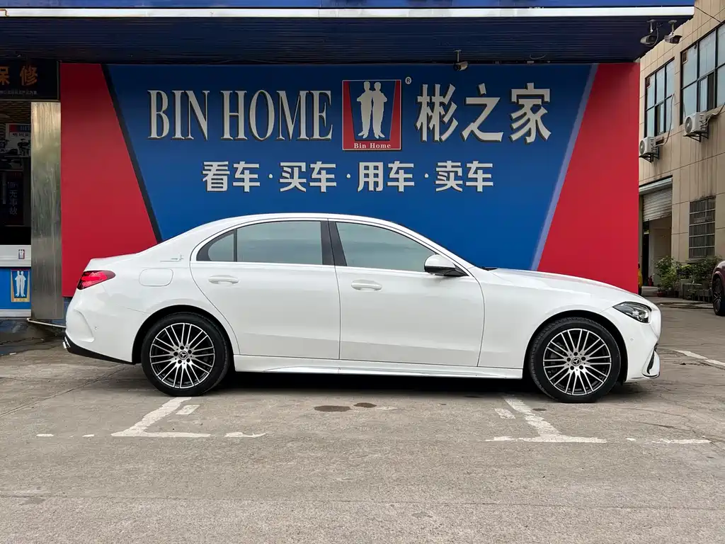 Mercedes-Benz C-Class 2022 — фото 24
