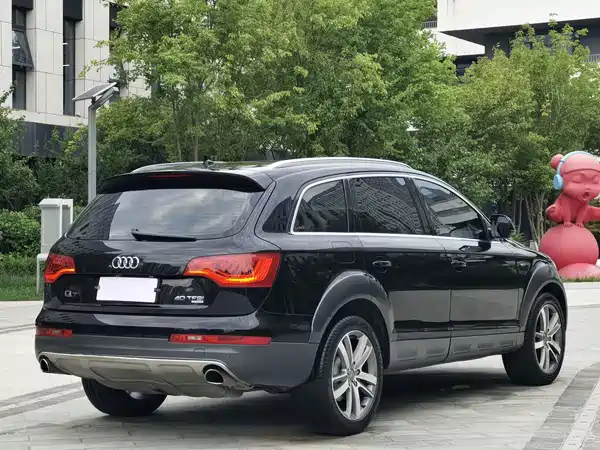 Audi Q7 2015
