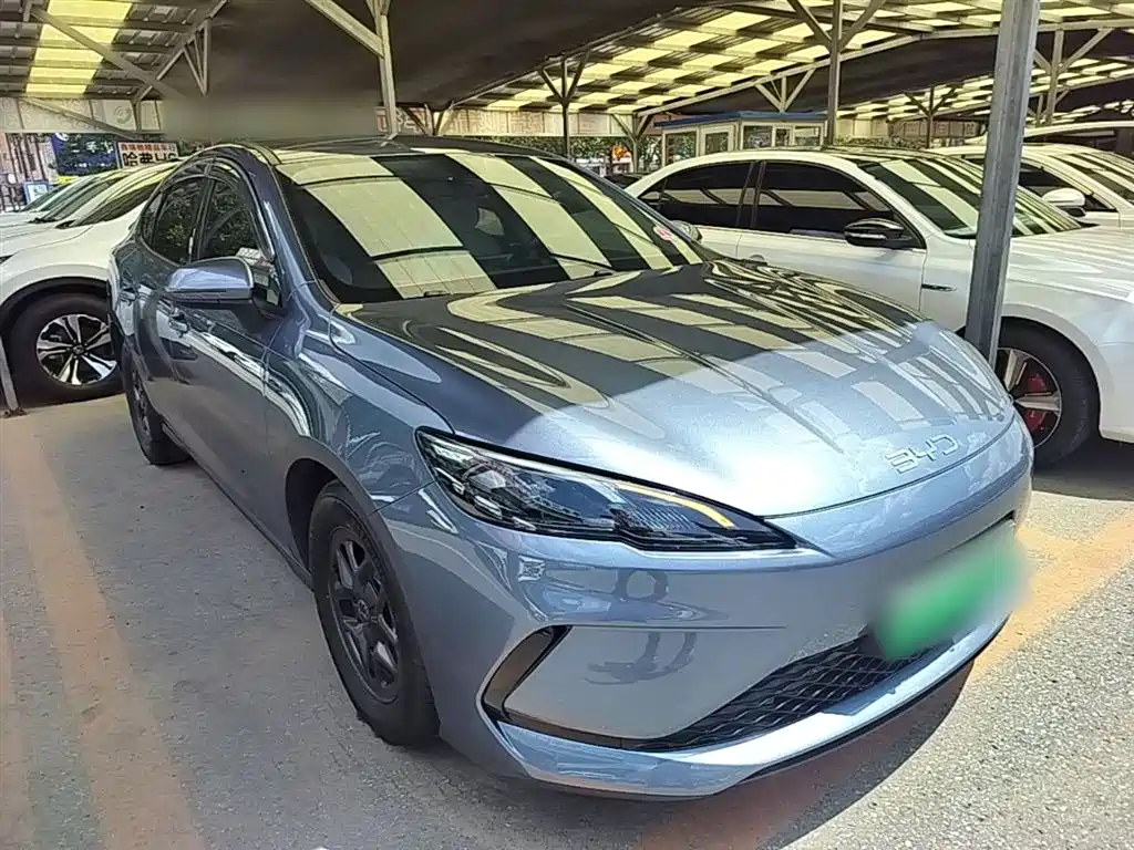 BYD Seal 05 DM-i 2025 — фото 4