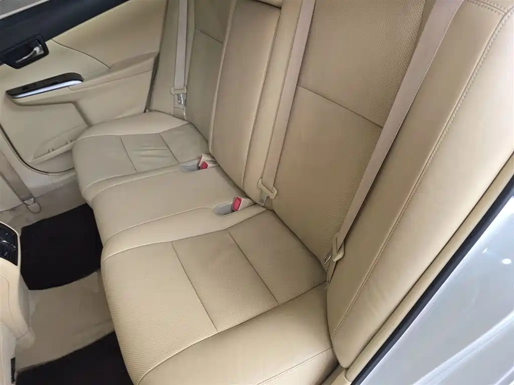 Toyota Camry 2017 — фото 17