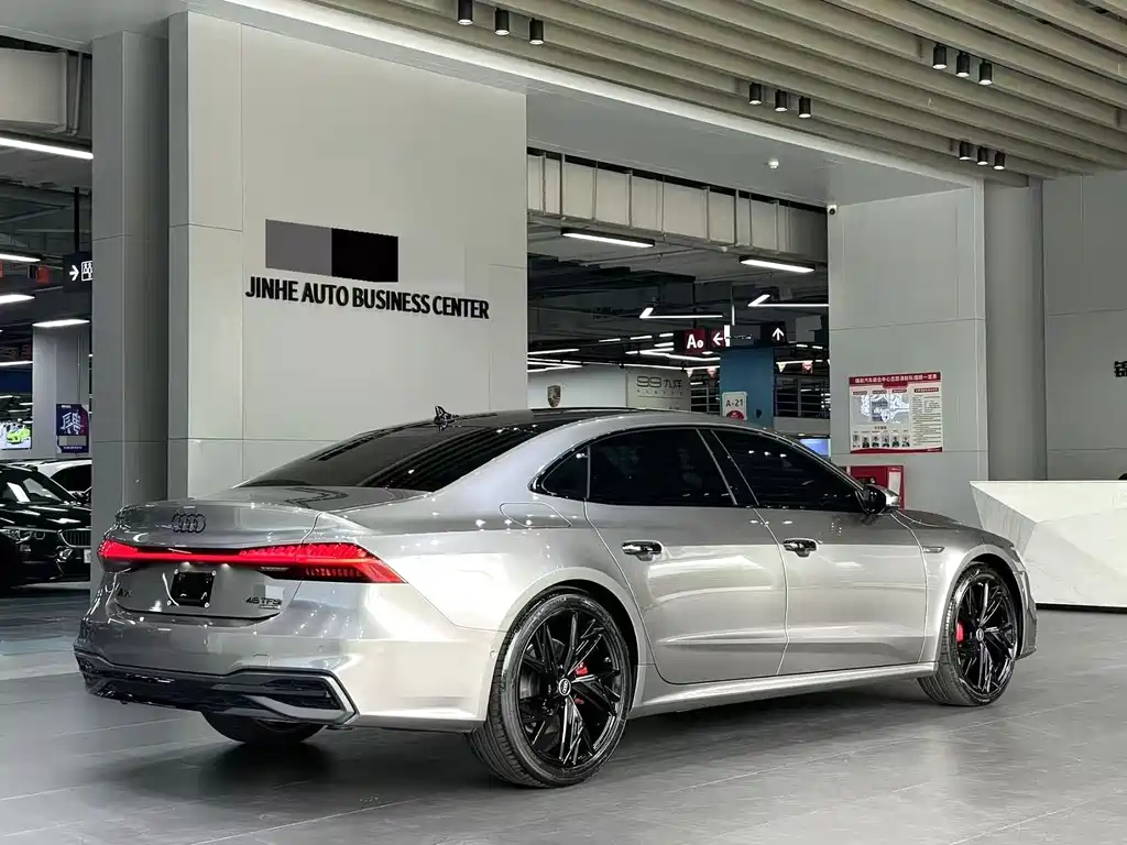 Audi A7L 2024 — фото 8